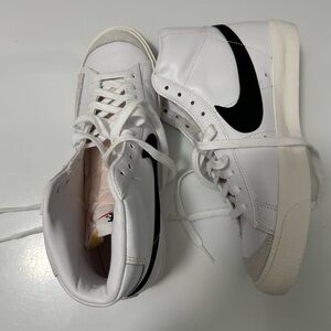 nike blazer sneakers